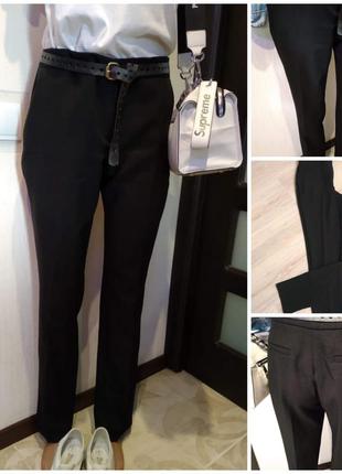 Чорні класичні брюки штани