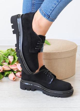 Женские броги черные замшевые стильные и модные на шнурках черного цвета4 фото
