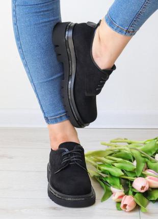 Женские броги черные замшевые стильные и модные на шнурках черного цвета6 фото