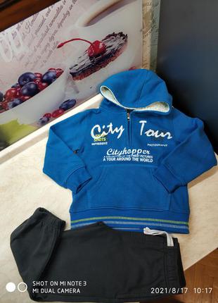 Спортивний костюм на 4-5 років