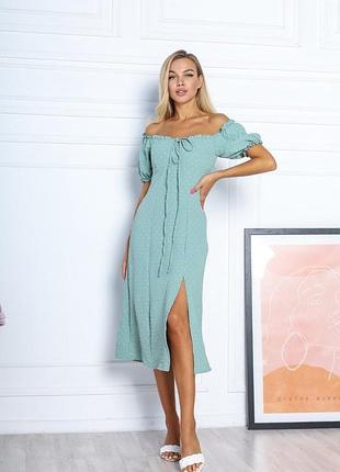 Сукня міді з розрізом на нозі