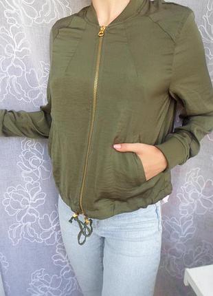 Модный бомбер цвет хаки 42-44р. ( 36р.евро)
