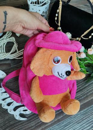 Розовый рюкзак с игрушкой2 фото