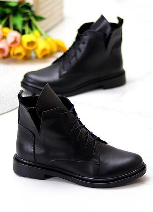 Женские чёрные стильные ботинки на шнурках сбоку молния8 фото