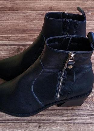 Казаки office london. розмір 38. шкіра.