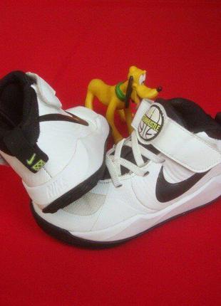 Кроссовки nike air teamhustle оригинал 29 размер-19 cm