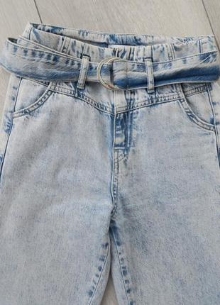 Прямые джинсы мом2 фото