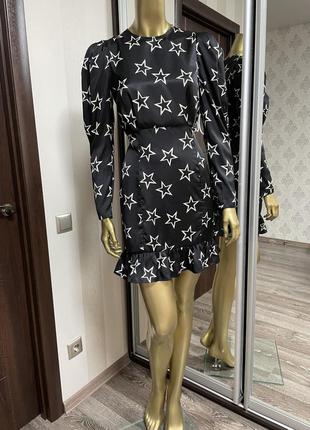 Чорне міні сукня з пишними рукавами і принтом "зірки" river island7 фото