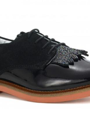 Туфлі bartek / розмір: 30,31,32,33,34,36,37,38 / шкіра натуральна лакована