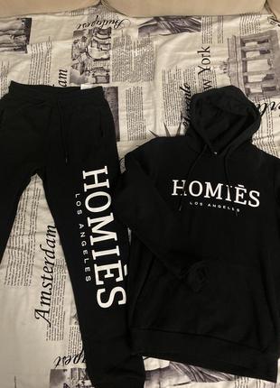 Спортивний костюм