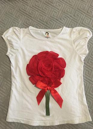Футболочка на девочку примерно 6-7 лет
