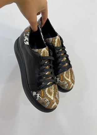 Ексклюзивні кеди з натуральної італійської шкіри рептилія чорні жіночі