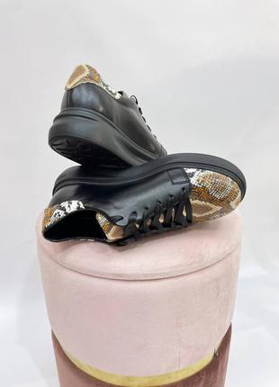 Ексклюзивні кеди з натуральної італійської шкіри рептилія чорні жіночі