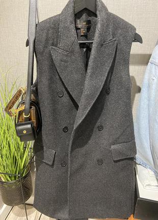 Шикарное брендовое двубортное шерстяное пальто жилет2 фото