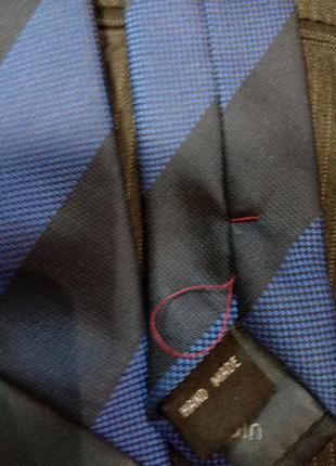 Стильный галстук в полоску3 фото