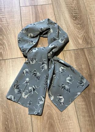 Женский красивый шелковый шарф платок с принтом от v.i.p company швейцария