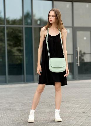 Вместительная маленькая трендовая стильная сумка для девушки мятного цвета