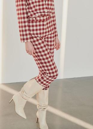 Костюмные брюки в клетку