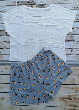 Комплект укороченная футболка и шорты принт  "авокадо"2 фото