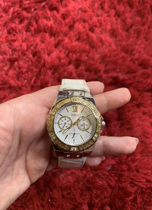 Годинник guess