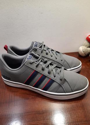 Кроссовки adidas