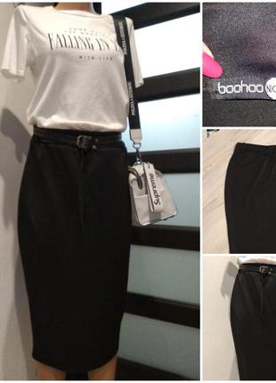 Стильная лёгкая чёрная базовая юбка