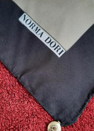 Интересный платок norma dori