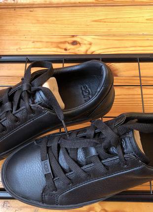 Кожаные черные кроссовки ugg, угги, аггз оригинал2 фото