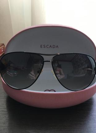 !escada