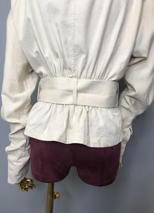Блуза приталенная с объемными рукавами рубашка бежевая с широким поясом rundholz owens5 фото