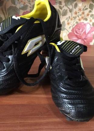 Дитячий фірмові бутси lotto