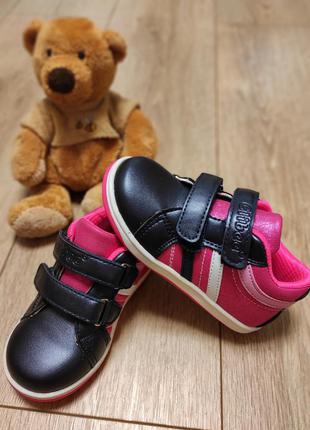 Демісезонні кросівки для дівчинки
