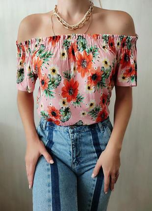 🔥шикарна нюдова блуза з відкритими плечима у принт квітів new look2 фото