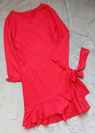 Красное платье с рюшами3 фото