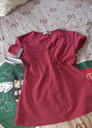 Брендовий футболка