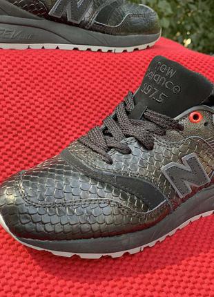 Женские кожаные кроссовки нью беланс кросівкі шкіряні жіночі new balance