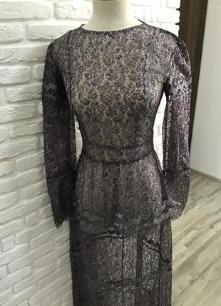 Вечірній мереживну сукню декороване італійської дизайнерської тасьмою