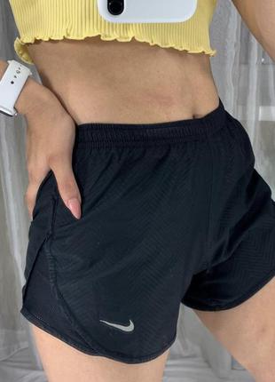 Шорти спортивні unique nike