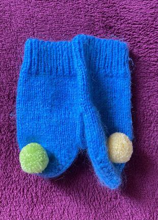 Рукавиці дитячі з помпонами