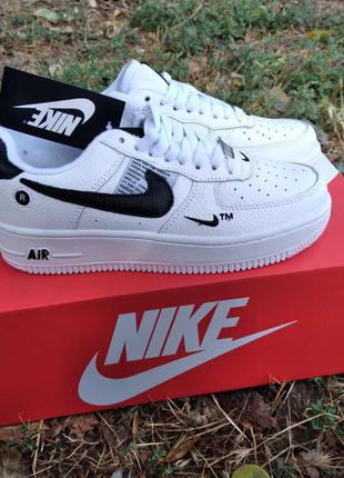 Nike air force 1 lv8 белые с чёрным sin