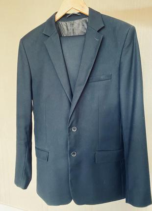 Костюм чоловічий