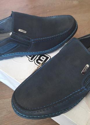 Шкільні туфлі