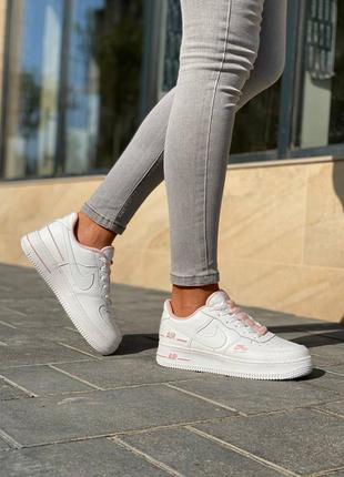 Nike air force 1 white pink sugar женские белые розовые милые трендовые кроссовки жіночі модні трендові білі рожеві кросівки3 фото