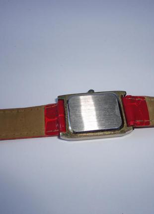 Кварцові годинники жіночі годинники