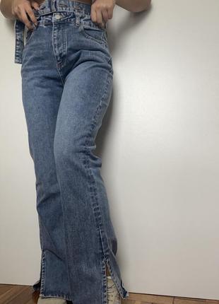 Стильні плотні джинси з розрізом знизу💔 ефект довгих ніг