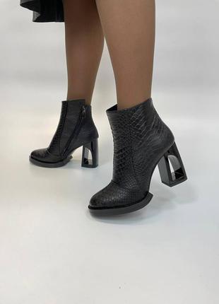 Ексклюзивні черевики ботильйони жіночі демі натуральна шкіра, замша італія