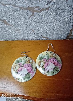 Сережки перламутр вевикі з квітами