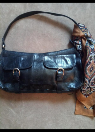 Трендовая кожаная сумка багет tula1 фото