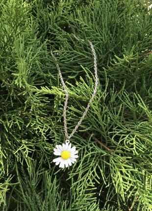 Ланцюжок з кулоном-ромашкою