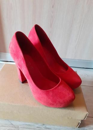 Красные туфли6 фото